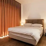 Aura With Heated Pool *