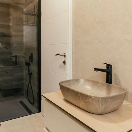 빌라 Aura With Heated Pool